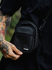 Sholder Bag preta Weedz Apparel streetwear canábico