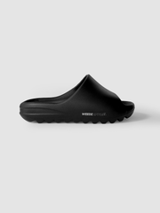 Chinelo Silde preto Weedz Apparel streetwear e beachwear