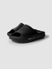 Chinelo Silde preto Weedz Apparel streetwear e beachwear